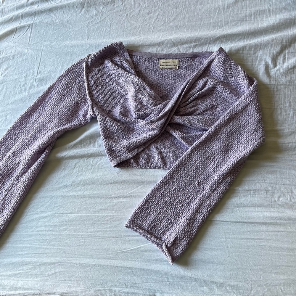 long sleeve crop top